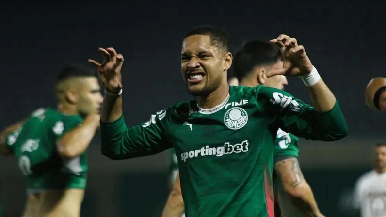 Vitor Roque, atacante do Palmeiras (Foto: Vinicius Nunes/Agência F8/Gazeta Press)