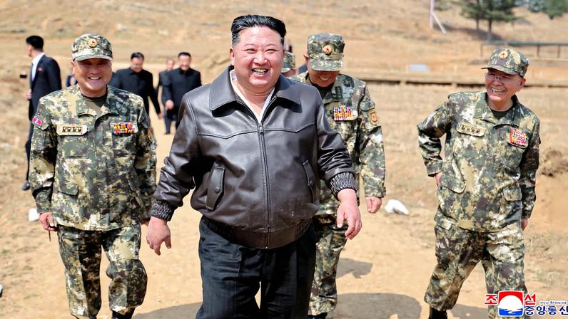 North Korean leader Kim Jong Un visits a military training base, in North Korea, in this handout picture released on April 5, 2025, by the Korean Central News Agency. KCNA via REUTERS /File Photo