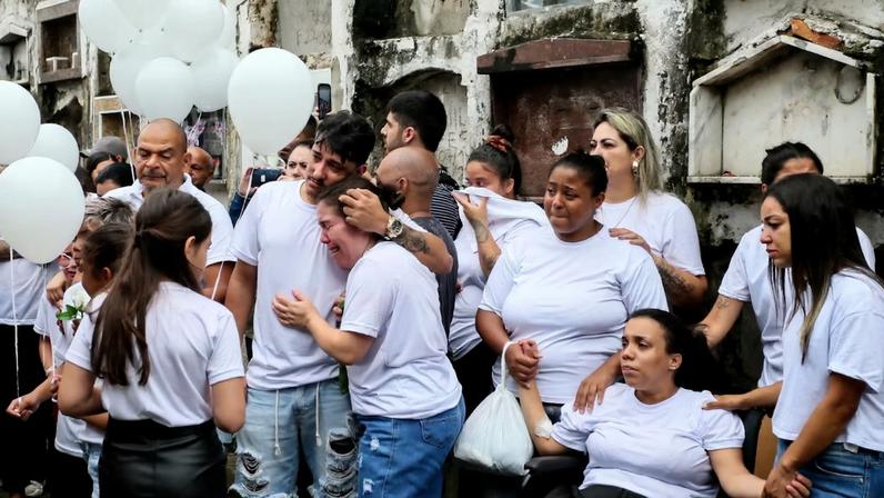 ‘Meu filho não conseguia segurar nem arma de brinquedo’, diz mãe de criança de 4 anos morta pela PM