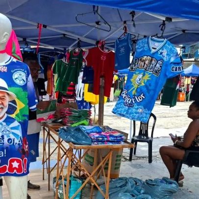 Escola de samba cresce vendendo camisetas com rosto de Lula