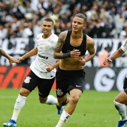 Corinthians fecha saída de volante da base rumo à Europa, observado por Dorival