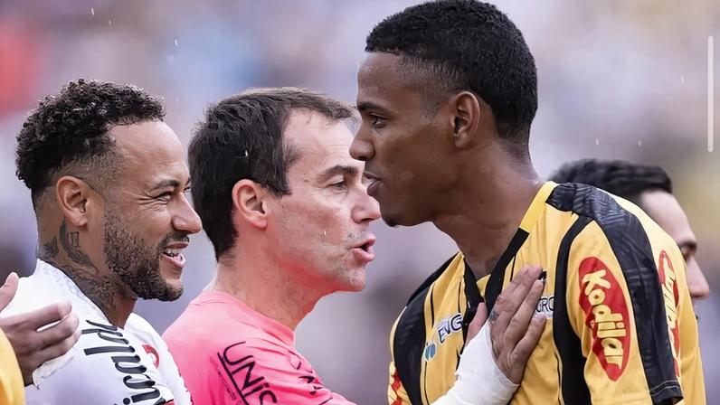 Dantas com Neymar em Novorizontino x Santos pelo Paulistão 2026 (Foto: Divulgação)