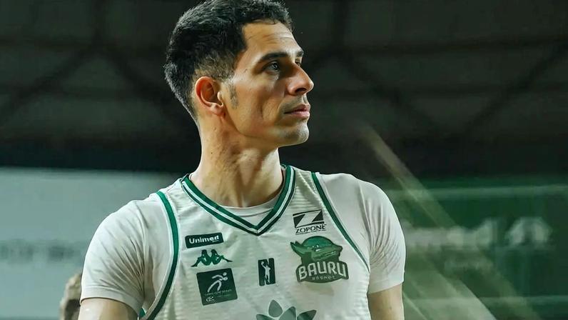 Andrezão, pivô do Bauru Basket, lidera a média de pontos e rebotes do NBB 2025/26 (Foto: Reprodução / Instagram)