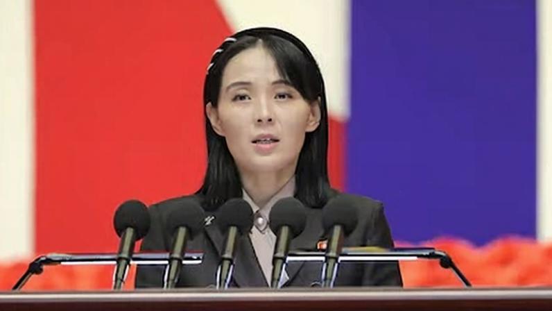 Kim Yo-Jong, hermana del líder norcoreano, Kim Jong-un, pronuncia un discurso en agosto de 2022, en la capital de Corea del Norte, Pyongyang.