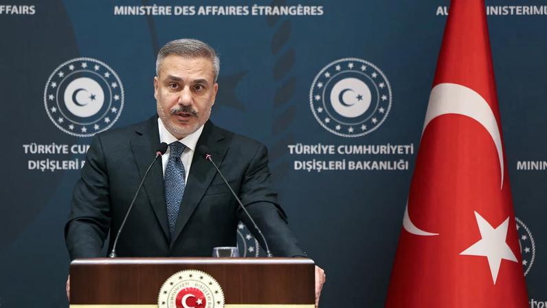 Turkish Foreign Minister Hakan Fidan speaks during a press conference after meeting with his Iranian counterpart Abbas Araqchi, in Istanbul, Turkey, January 30, 2026. REUTERS/Dilara Senkaya