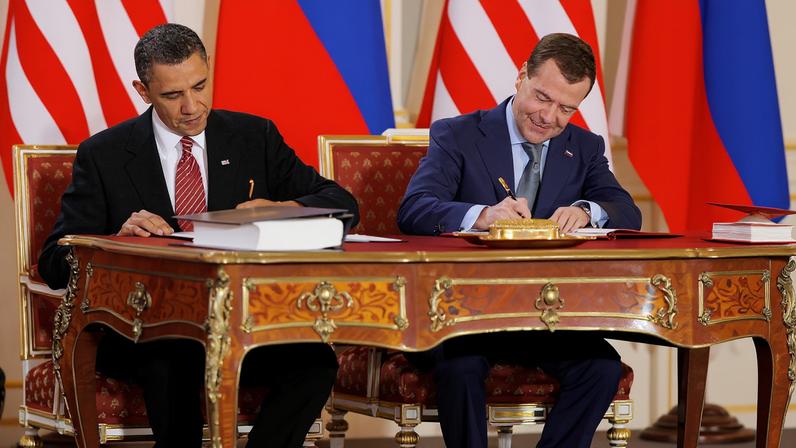 Signing of the New START agreement at Prague Castle