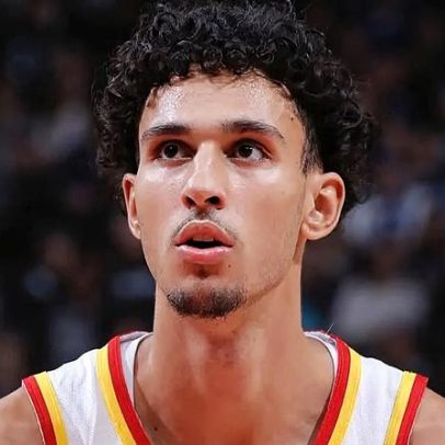 NBA escolhe Zaccharie Risacher como substituto