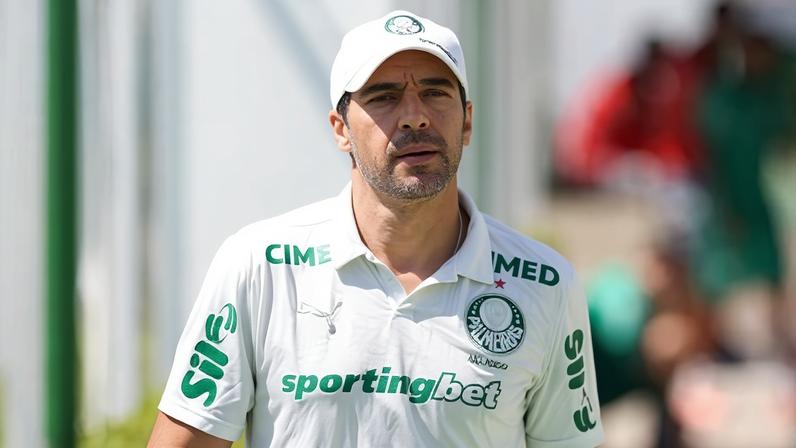 Abel Ferreira em treino do Palmeiras