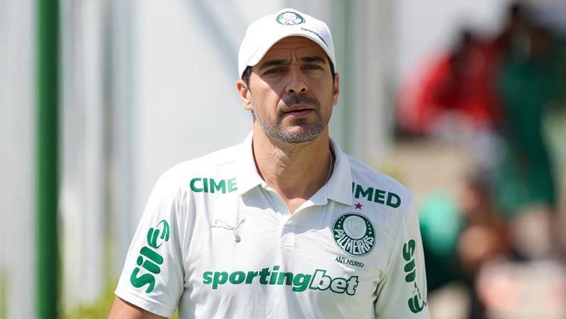Abel Ferreira em treino do Palmeiras