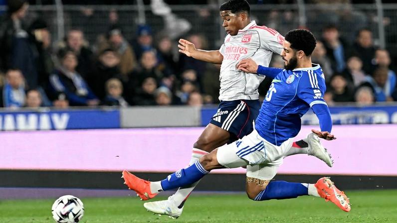 Endrick em ação em Strasbourg x Lyon — Foto: AFP