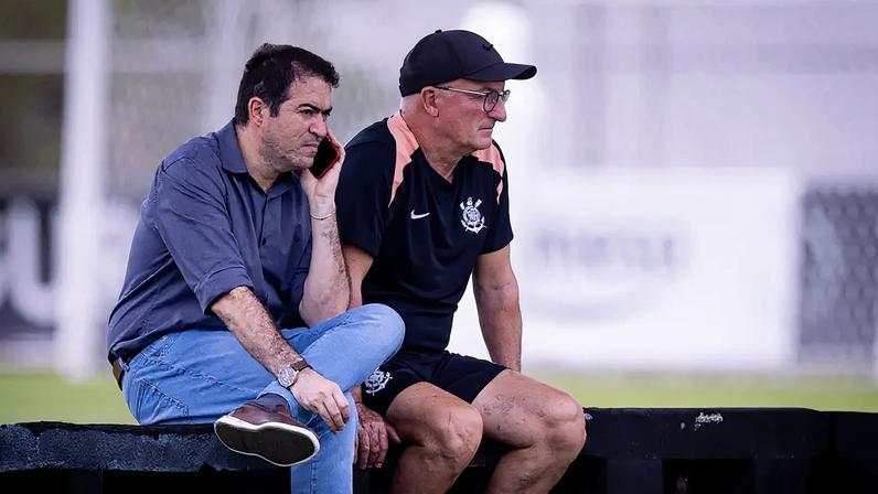 Dorival Júnior, técnico, e Marcelo Paz, executivo de futebol do Corinthians (Foto: Rodrigo Coca/Agência Corinthians)