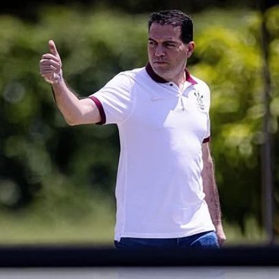 Paz rebate rumores de mercado envolvendo Mastriani e Coutinho no Corinthians