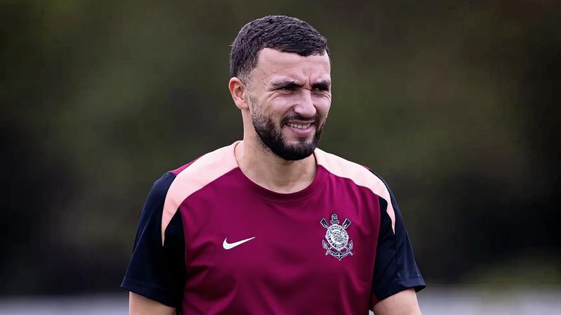 Corinthians oficializou a contratação de Zakaria Labyad (Foto: Rodrigo Coca/Agência Corinthians)
