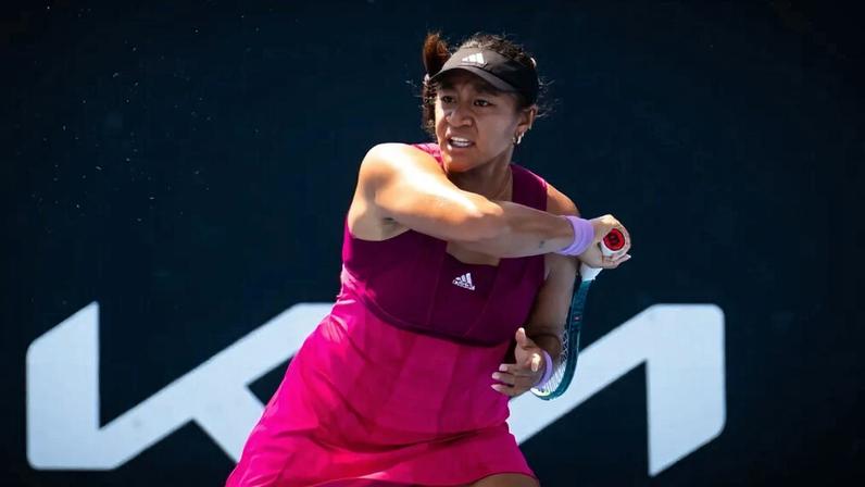 Destanee Aiava jogou com o vestido usado por Ana Ivanovic em 2010 (Foto: Jimmie48/WTA)