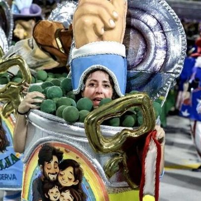 Michelle e evangélicos criticam família em conserva em desfile sobre Lula