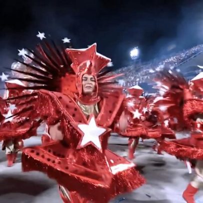 Desfile sobre Lula: ala do PT usa estrela no peito, sem número 13