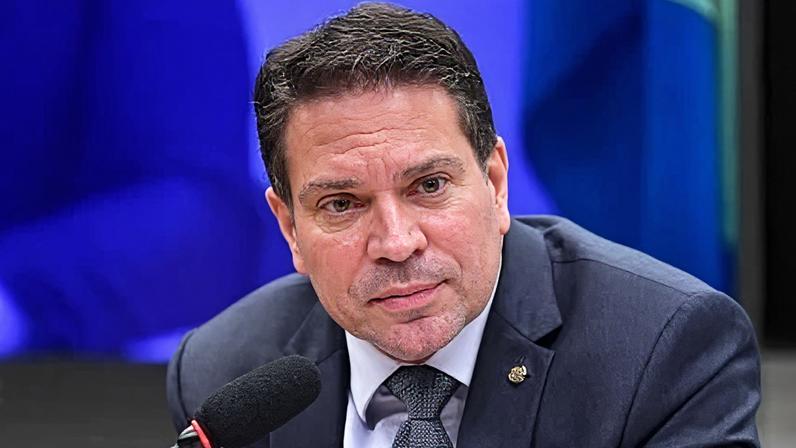 Moraes abre prazo para alegações finais em ação contra Alexandre Ramagem no STF