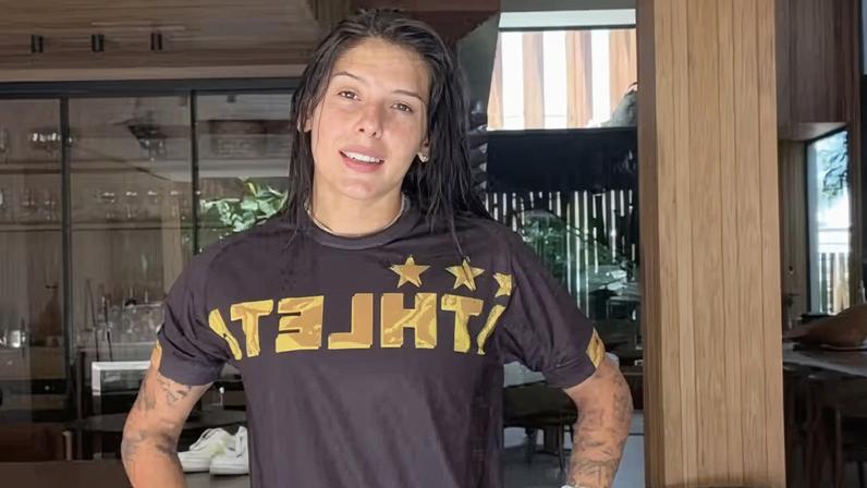 Após começar a treinar futvôlei, Ana Castela brinca: 'Vou jogar com a Jade Picon' — Foto: Reprodução Instagram