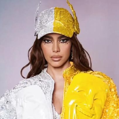 Anitta celebra Gêmeos no final dos Ensaios da Anitta em SP; confira look