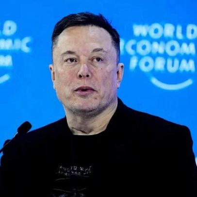 Elon Musk ultrapassa US$ 800 bilhões, marca histórica