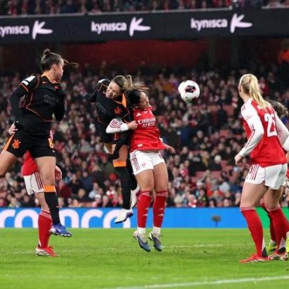 Arsenal vence o Corinthians por 3 a 2 na final da Copa das Campeãs