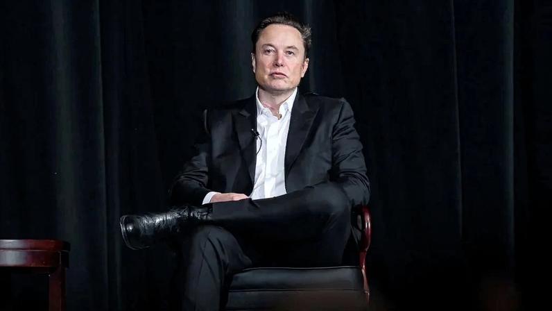 Operação na sede da plataforma X em Paris envolvendo Elon Musk e Linda Yaccarino.