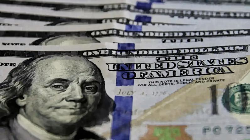 Dólar comercial fecha abaixo de R$ 5,20 e Ibovespa supera 186 mil pontos.