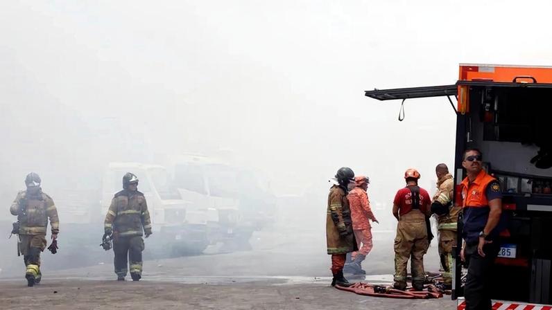 Comunidades religiosas se mobilizam para ajudar na reconstrução após incêndios na Califórnia.