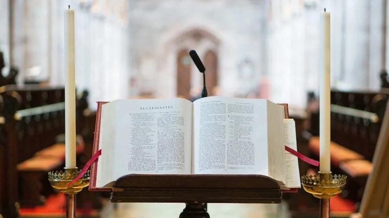 Reflexões sobre a chamada para uma carreira ministerial e seu significado.