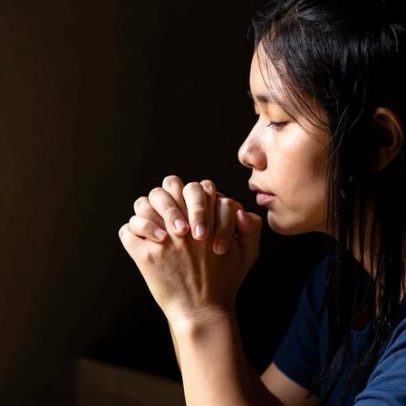 Sua vida de oração está centrada em você? especialistas discutem equilíbrio