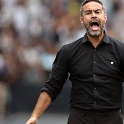 Vasco entra em contato com equipe de Artur Jorge em busca de treinador