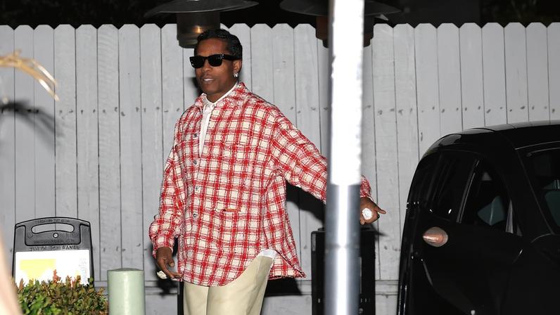 A$AP Rocky faz festa surpresa para Rihanna em seu 38º aniversário