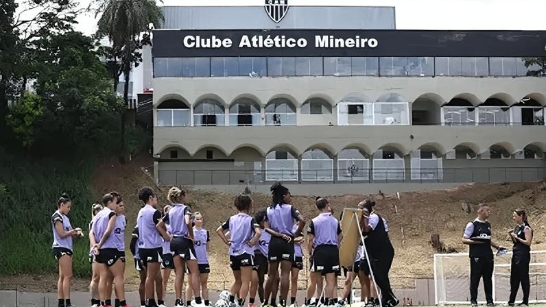 Treino das Vingadoras na Vila Olímpica do Atlético-MG