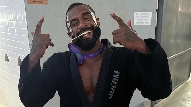 Baco Exu do Blues comemora título no jiu-jitsu (Foto: Reprodução/Instagram)