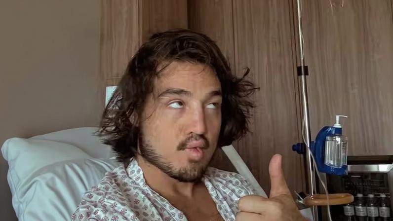 Tiago Iorc foi internado no final de 2025 com um problema na coluna