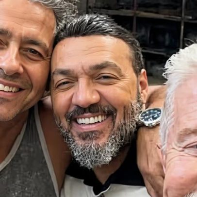Belo e Viviane Araújo aparecem juntos em selfie nos bastidores de Três Graças