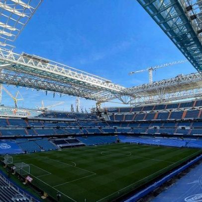 Torcida do Real prepara mosaico para jogo com Benfica após denúncia de Vini Jr.