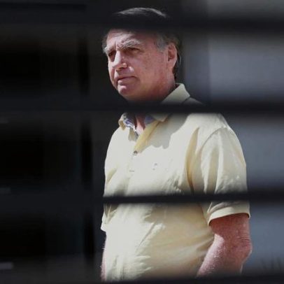 Bolsonaro enfrenta noite difícil em Papudinha após nova crise de soluços