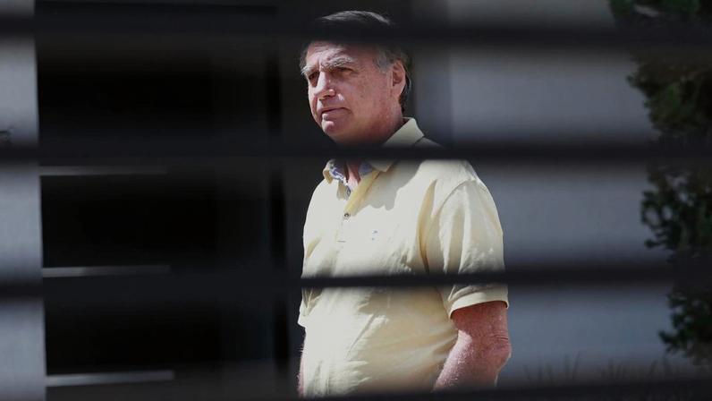 Ex-presidente Jair Bolsonaro está preso em uma cela especial na Papuda desde janeiro de 2026. (Foto: Sebastião Moreira/EFE)