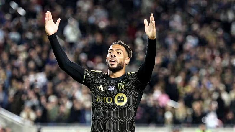 Denis Bouanga, alvo do Flu, definiu a vitória do LA FC sobre o Inter Miami, de Messi — Foto: Getty Images