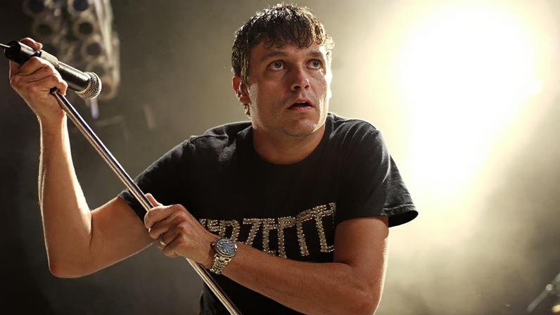 3 Doors Down lead singer Brad Arnold performs at the 99x Big Day Out 2001at the Hi-Fi Buys Amphitheater in Atlanta, Georgia. 9/21/01 Photo by Scott Gries/ImageDirect