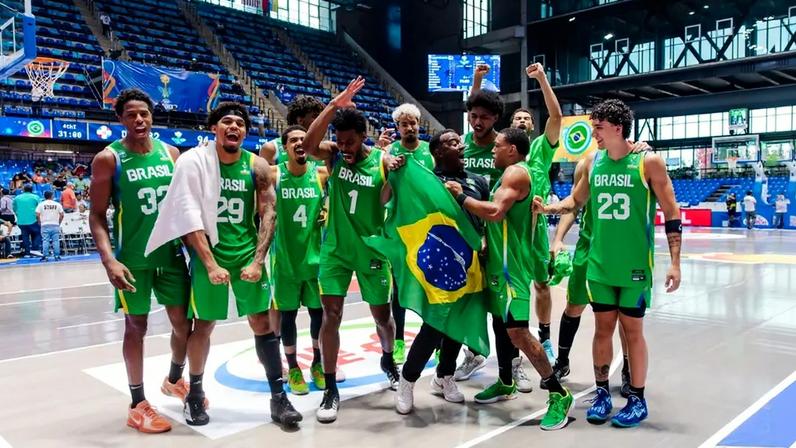Brasil busca vaga antecipada para a Copa do Mundo de Basquete (Foto: Divulgação / FIBA)