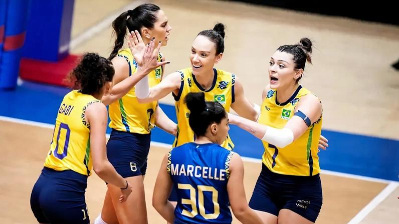 Brasil em jogo válido pela terceira etapa da VNL (Foto: Divulgação/Volleyball Wolrd)