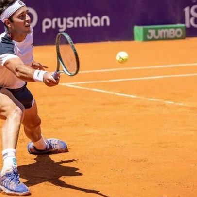 Etcheverry vence duelo de 3h37 e avança às quartas; Berrettini é eliminado
