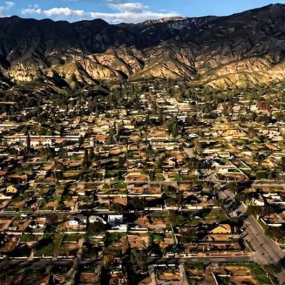 Incêndios em Los Angeles em 2025 causam danos e mobilização de bombeiros