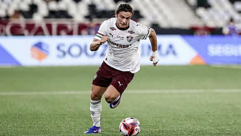 Canobbio em campo na vitória do Fluminense sobre o Vasco, pela semifinal do Carioca (Foto: Lucas Merçon/FFC)