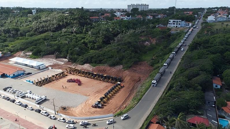 Canteiro de obras na avenida Litorânea, no Maranhão
