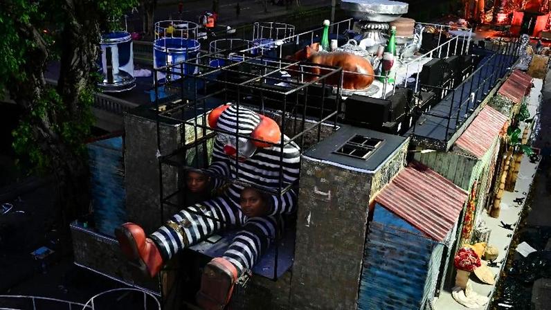 Carro alegórico da Acadêmicos de Niterói