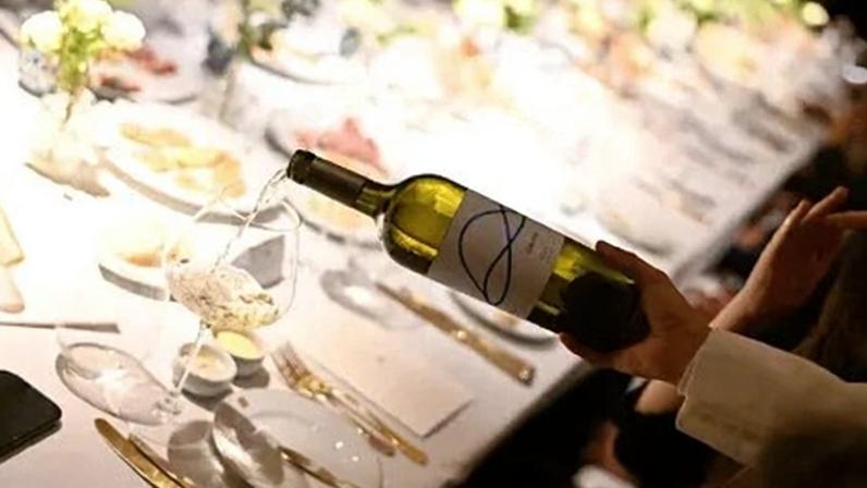 Vinho branco Grama 2024 da Casa Tés tem presença de Sémillon e foi eleito um dos melhores do mundo