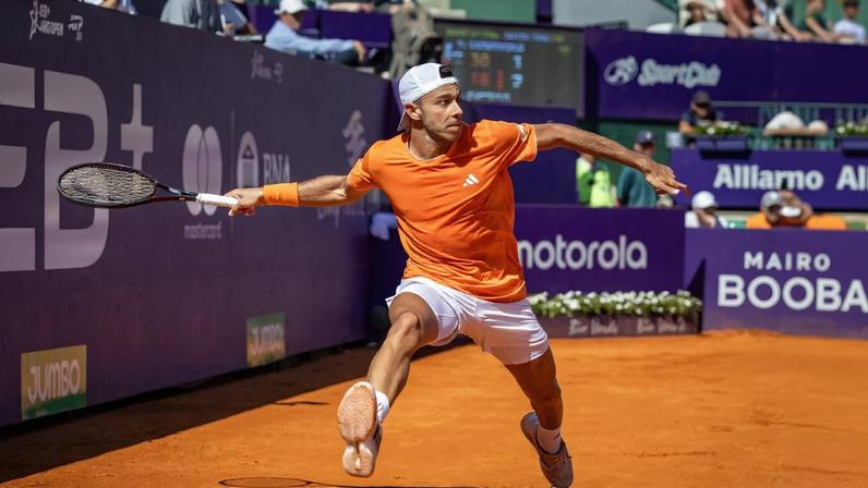 Francisco Cerúndolo (Foto: Sergio Llamera/IEB+ Argentina Open)